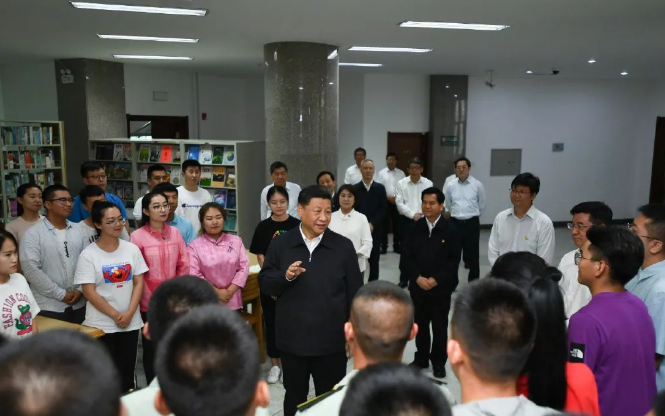 習(xí)近平：主題教育要實(shí)實(shí)在在，不能上下忽悠